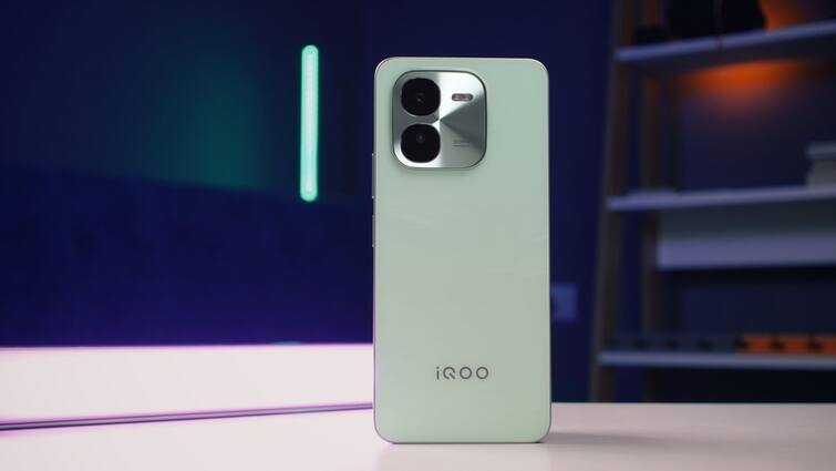 iQoo Z9x 5G India Launch Today 16 May 2024 Check The Specifications and Features Before Official Arrival iQoo Phones: আজই ভারতে লঞ্চ আইকিউওও জেড৯এক্স ৫জি ফোনের, কী কী ফিচার থাকতে চলেছে, দেখে নিন শেষ মুহূর্তে