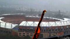 In Pics: హైదరాబాద్‌లో వర్ష బీభత్సం, రోడ్లపై వరద - జనాల నరకయాతన - ఫోటోలు