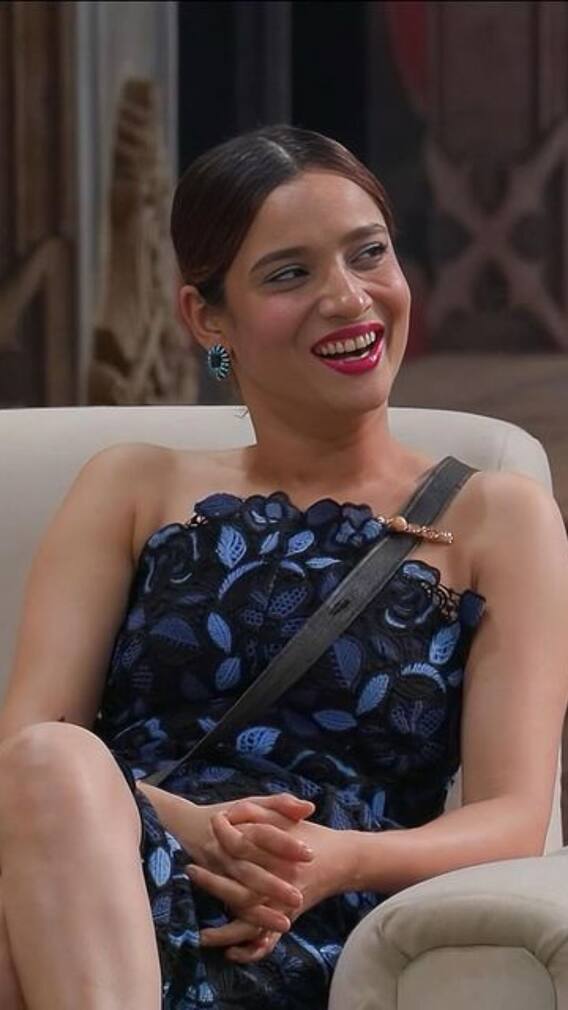 শর্টস পরে মন্দিরে কেন? কটাক্ষের শিকার অঙ্কিতা লোখান্ডে