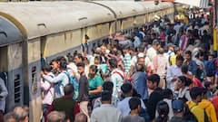 কীভাবে UTS অ্যাপের মাধ্যমে কাটবেন লোকাল ট্রেনের টিকিট, জেনে নিন নিয়ম-কানুন