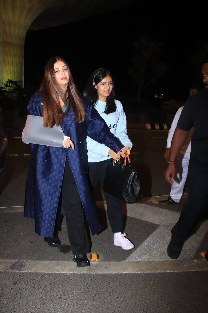 आराध्या के लुक की बात करें तो उन्होंने व्हाइट स्वेटशर्ट के साथ ब्लैक जॉगर पहने हुए थे. इसके साथ उन्होंने ब्लैक स्नीकर पहने थे.