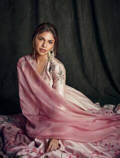 क्या करते हैं हीरामंडी फेम Sharmin Segal के पति? ससुराल वालों की नेटवर्थ है 50 हजार करोड़