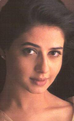 एक फिल्म से स्टार बन गई थीं शाहरुख की ये हिरोइन, ऐश्वर्या राय को देती थी टक्कर, लेकिन रूमर्स ले डूबे करियर