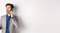 कॉल पर कोई कर रहा है लगातार परेशान तो ऐसे पता करें उसका नाम, आपके बड़े काम की है ये खबर