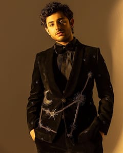 ये हैं भारत के 8 सबसे रईस यूट्यूबर्स, एक दिन में करते हैं लाखों की कमाई, जानें नेटवर्थ