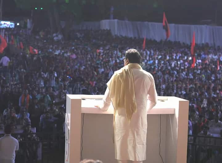 या सभेतून राज ठाकरेंनी विरोधकांवर निशाणा साधला.