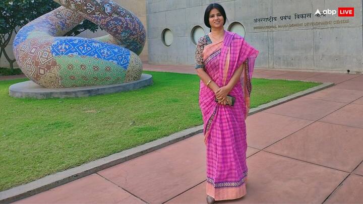 यूट्यूब चैनल 'बिहार तक' से बातचीत के दौरान ऋतु जायसवाल ने बड़ा दावा किया कि इस बार सबका गुरूर टूटेगा.