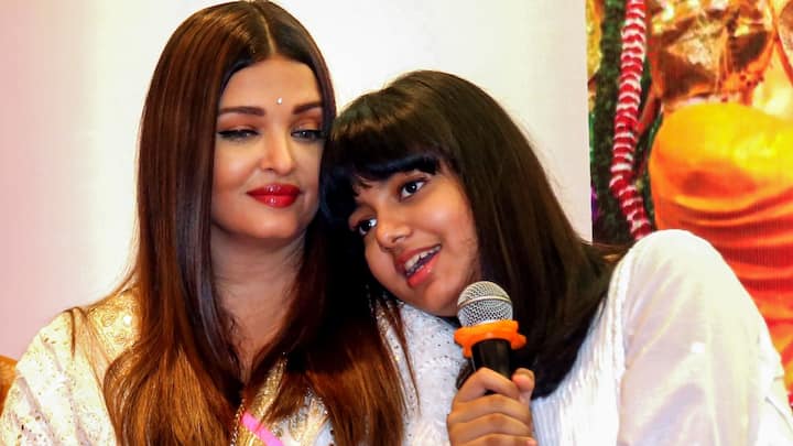 এবার কানের ফিল্ম ফেস্টিভ্যালে আলাদা করে নজর কেড়েছে আরাধ্যা। মায়ের যেহেতু হাতে চোট, তাই সবসময়েই মাকে সাহায্য করতে পাশাপাশি ছিলেন ছোট্ট আরাধ্যা।