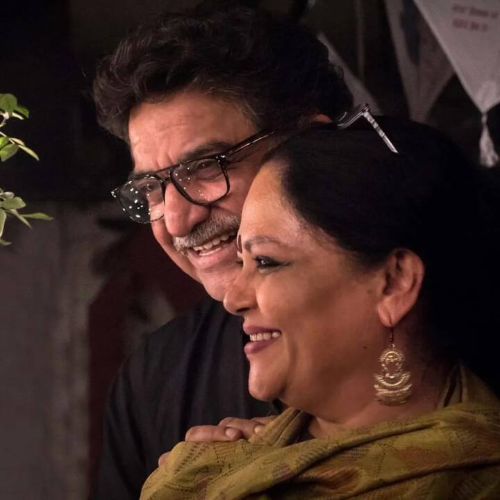 एक्ट्रेस ने आगे कहा, 'उस दौर में जो बवाल हुआ था वो आज तक बना हुआ है. लोग ताने मारते हैं और कई लोगों ने तो मुझे शादी तोड़ने को भी कहा लेकिन वो मेरा सच्चा प्यार हैं कैसे छोड़ दूं.' तनवी आजमी आज भी अपने पति बाबा आजमी के साथ हैं.