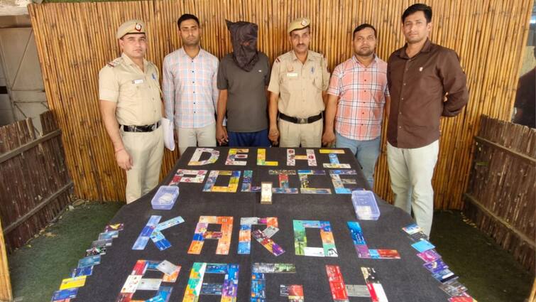 delhi police arrested ex army man Rajasthan started dupe people by swapping atm card ann 18 साल आर्मी में काम करने के बाद राजस्थान का रॉबिनहुड करने लगा ये काम, दिल्ली पुलिस ने किया गिरफ्तार