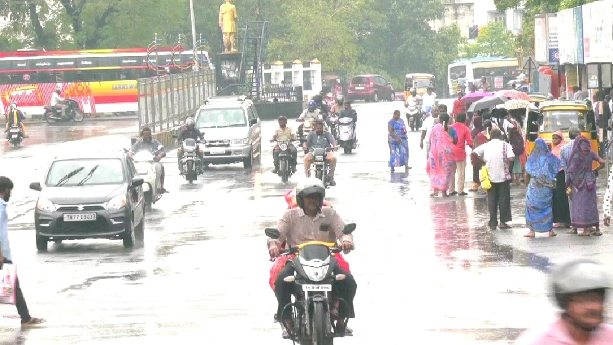 Heavy Rain in Salem: அக்னி நட்சத்திரத்தில் கொட்டி தீர்க்கும் கனமழை - கோடை வெப்பம் தணிந்து குளிர்ந்த சேலம்.