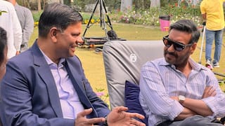 IAS Success Story: कई बार फेल होने पर भी नहीं मानी हार, कामयाबी का 'सूर्य' उगाकर ही लिया दम