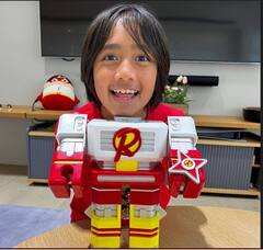 ਖੇਡ- ਖੇਡ 'ਚ ਕਮਾਏ 800 ਕਰੋੜ, ਕੌਣ ਹੈ ਇਹ ਸੁਪਰ ਰਿਚ ਯੂਟਿਊਬਰ ਬੱਚਾ?