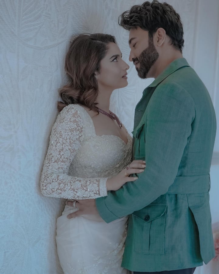 'लाफ्टर शेफ' 1 जूनपासून प्रसारित होणार आहे. दर शनिवार आणि रविवारी रात्री 9:30 वाजता पाहता येईल.