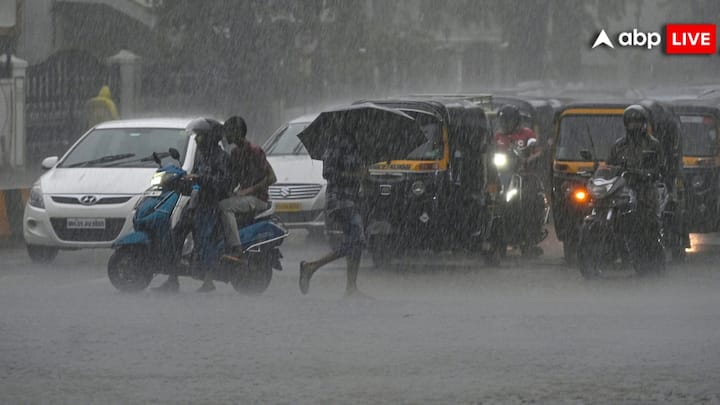 ચોમાસુ (Monsoon) તેની સામાન્ય તારીખ કરતાં ચાર દિવસ વહેલું આગળ વધી રહ્યું છે, કેરલષ કર્ણાટકમાં ભારે વરસાદ (Rain)ની આગાહી છે.