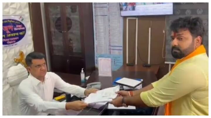 उन पर उत्तर प्रदेश के बलिया में भरण पोषण का भी मामला चल रहा है.