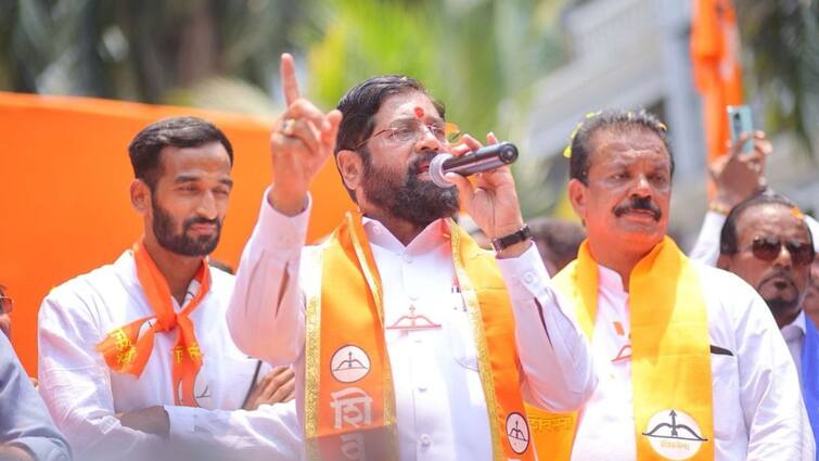 eknath shinde says Uddhav Thackeray is a color changing lizard Never seen a lizard that changes color so fast mahayuti mumbai narendra modi Eknath Shinde : उद्धव ठाकरे म्हणजे रंग बदलणारा सरडा; इतक्या जलद गतीने रंग बदलणारा सरडा कधी पाहिला नाही : एकनाथ शिंदे