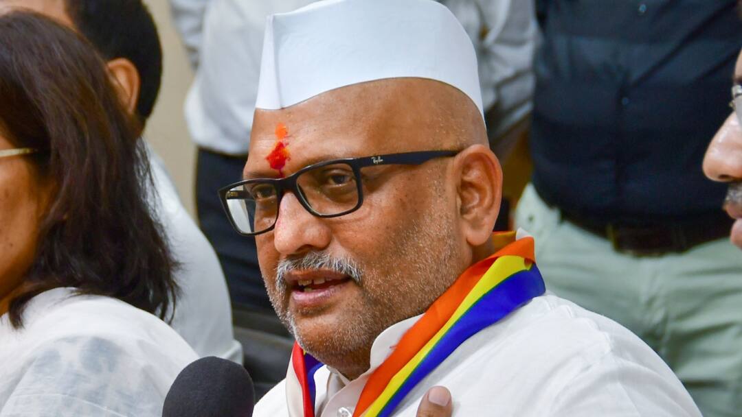 UP News: लोकसभा चुनाव के बीच अजय राय को नहीं मिली हाईकोर्ट से राहत, क्रिमिनल केस के आधार पर खारिज हुई याचिका UP Congress Chief Ajay Rai petition rejected in High Court on the basis of 27 criminal cases ann UP News: लोकसभा चुनाव के बीच अजय राय को नहीं मिली हाईकोर्ट से राहत, क्रिमिनल केस के आधार पर खारिज हुई याचिका