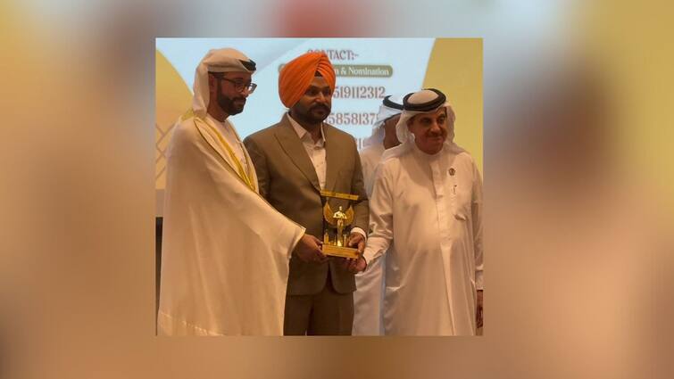 Punjabi journalist Ramandeep Singh Sodhi honored with 'Best Journalist of Punjabi Diaspora' award in 'Dubai International Business Awards' 'ਦੁਬਈ ਇੰਟਰਨੈਸ਼ਨਲ ਬਿਜ਼ਨੈਸ ਐਵਾਰਡ' 'ਚ ਪੰਜਾਬੀ ਪੱਤਰਕਾਰ ਰਮਨਦੀਪ ਸਿੰਘ ਸੋਢੀ ਨੂੰ 'ਬੈਸਟ ਜਰਨਲਿਸਟ ਆਫ ਪੰਜਾਬੀ ਡਾਇਸਪੋਰਾ' ਐਵਾਰਡ ਨਾਲ ਕੀਤਾ ਸਨਮਾਨਤ