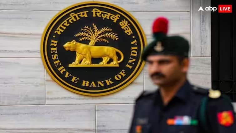 Reserve bank of india put a penalty of 59 lakh rupees on karnataka bank  Karnataka Bank: RBIએ કર્ણાટક બેંક પર કરી કાર્યવાહી, નિયમોનું ઉલ્લંઘન કરી રહી હતી