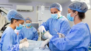 उंगली की सर्जरी कराने आई थी चार साल की बच्ची, डॉक्टर ने कर दिया जीभ का ऑपरेशन