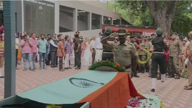 martyr colonel vaibhav kale cremated with state honors gaza bomb attack कर्नल वैभव अनिल काळे यांच्यावर पुण्यात शासकीय इतमामात अंत्यसंस्कार