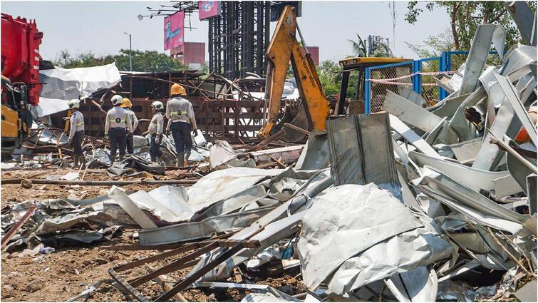 Ghatkopar Hoarding Collapse Case Given to Mumbai crime branch to probe Ghatkopar Hoarding Collapse: मुंबई क्राइम ब्रांच को मिली घाटकोपर होर्डिंग हादसे की जिम्मेदारी, इन पहलुओं की होगी जांच