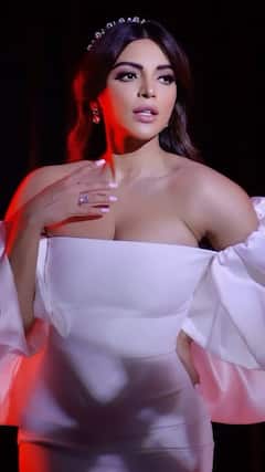 Shama Sikander PHOTO: લાઈટ પિંક ઓફ શોલ્ડર ડ્રેસમાં ગોર્જિયસ લાગી શમા સિકંદર