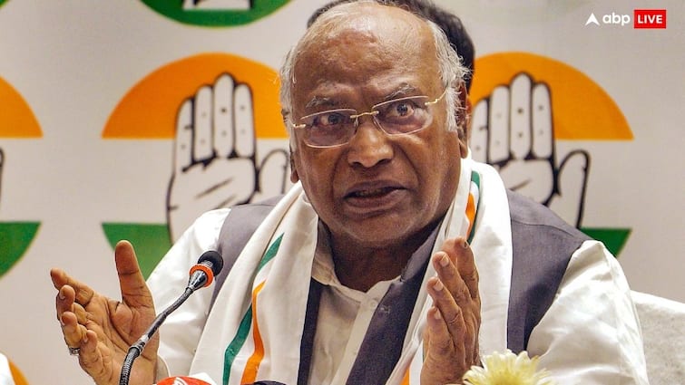 Mallikarjun Kharge accuses PM Modi inciting voters with Ram Mandir bulldozer claim ask Election Commission to action Lok Sabha elections 2024