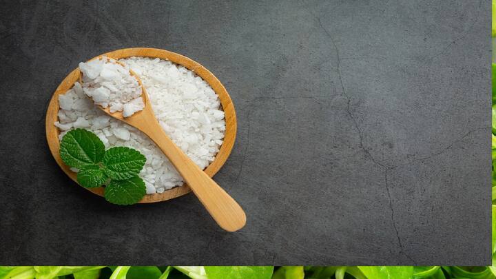 શાકાહારીઓ અને શુદ્ધ શાકાહારીઓમાં સામાન્ય રીતે માંસાહારી લોકોની સરખામણીમાં હાઈ બ્લડ પ્રેશરનું જોખમ ઓછું હોય છે. શાકાહારી ખોરાકમાં સોડિયમ ઓછું અને ફાઈબર અને પોટેશિયમ વધુ હોય છે. આવા ખોરાકથી BMI પણ ઓછું રહે છે, એવું માનવામાં આવે છે કે આ બધા કારણો એકસાથે બ્લડ પ્રેશરને ઓછું રાખવામાં મદદ કરે છે.