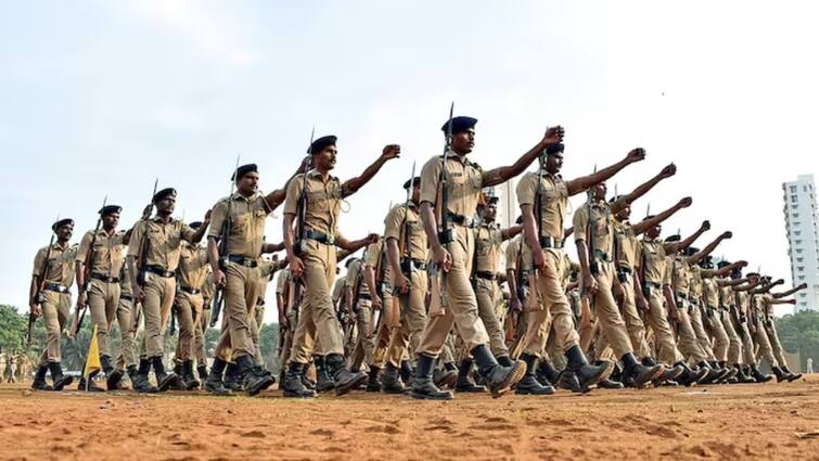 Four thousand police have been deployed in Navi Mumbai in Thane Lok Sabha constituency Eknath shinde election marathi  Thane : मुख्यमंत्र्यांच्या ठाण्यात तगडा बंदोबस्त, मतदानाच्या दिवशी किती हजारांचा पोलिस फौजफाटा रस्त्यावर?