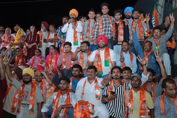 Ludhiana News: ਲੁਧਿਆਣਵੀਆਂ ਨੂੰ ਬਿੱਟੂ ਦਾ ਸਿਆਸੀ ਵਾਅਦਾ, ਪਿਛਲੇ 10 ਸਾਲਾਂ ‘ਚ ਜੋ ਹੋਇਆ ਉਹ…, ਜਿੱਤ ਜਾਣ ਦਿਓ ਫਿਰ ਦੇਖਿਓ ਪਹਿਲੇ ਸਾਲ ਹੀ…. Ludhiana News: ਲੁਧਿਆਣਵੀਆਂ ਨੂੰ ਬਿੱਟੂ ਦਾ ਸਿਆਸੀ ਵਾਅਦਾ, ਪਿਛਲੇ 10 ਸਾਲਾਂ ‘ਚ ਜੋ ਹੋਇਆ ਉਹ…, ਜਿੱਤ ਜਾਣ ਦਿਓ ਫਿਰ ਦੇਖਿਓ ਪਹਿਲੇ ਸਾਲ ਹੀ….