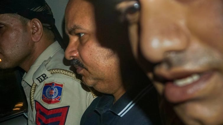Swati Maliwal Case: Delhi Police Seeks 7-Day Custody Of CM Kejriwal's Aide Bibhav Kumar