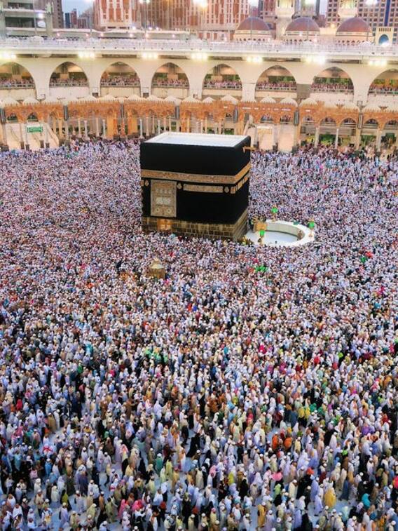 हज से कितने रुपये कमाता है सऊदी अरब?