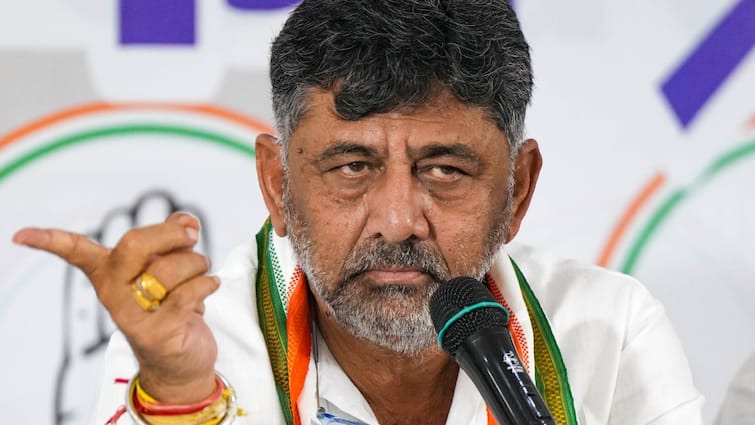 Prajwal Revanna Case: PM मोदी को बदनाम करने के लिए ऑफर किए थे 100 करोड़? BJP नेता के आरोपों पर क्या बोले DK शिवकुमार