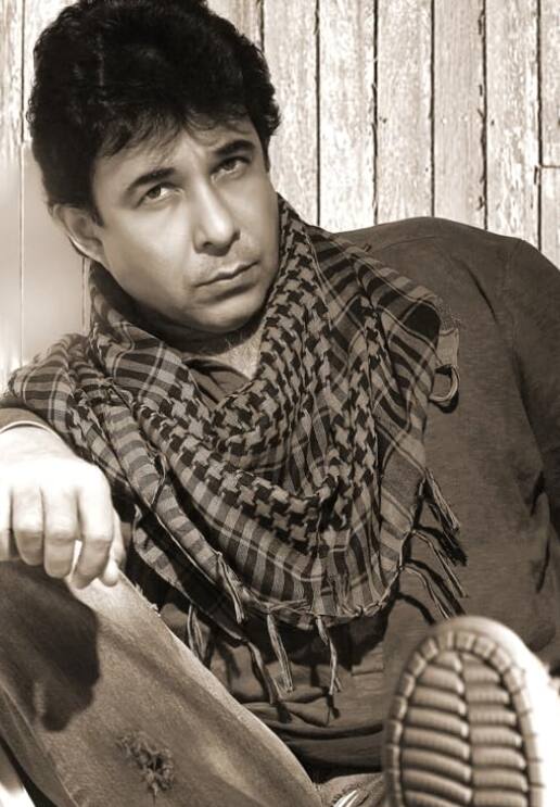 2022 में बॉलीवुड हंगामा को दिए एक इंटरव्यू में, दीपक ने कहा था,