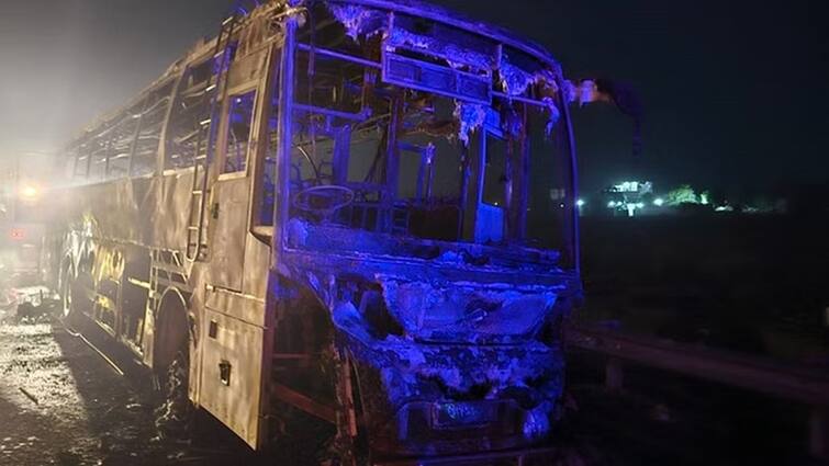 Nuh Bus Accident kmp expressway bus caught fire at least 8 killed many injured marathi news Nuh Bus Accident: धार्मिक यात्रेवरुन परतणाऱ्या भाविकांच्या बसला अचानक आग, 8 जणांचा होरपळून मृत्यू