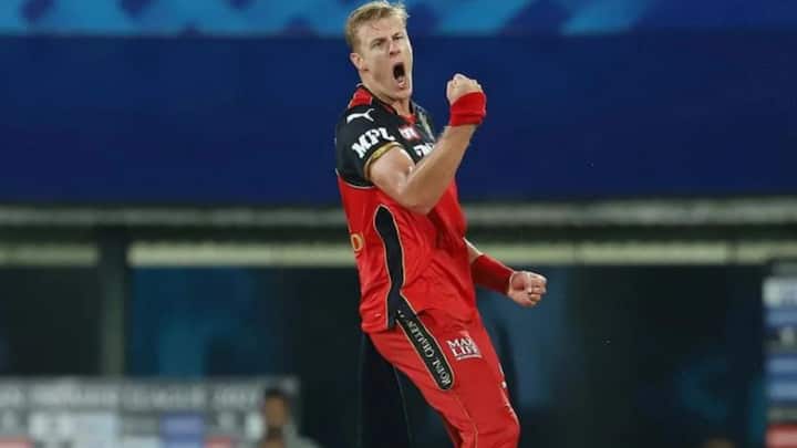 न्यूजीलैंड के तेज गेंदबाज काइल जैमीसन आईपीएल खेलने वाले चौथे सबसे लंबे खिलाड़ी हैं. काइल जैमीसन की हाइट 203 सेंटीमीटर है. (फोटो क्रेडिट- सोशल मीडिया)