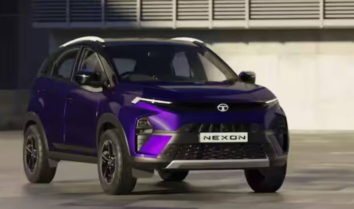 Tata Nexon ਨੇ ਬਾਜ਼ਾਰ 'ਚ ਤਿੰਨ ਨਵੇਂ ਵੇਰੀਐਂਟ ਲਾਂਚ ਕੀਤੇ ਹਨ। ਇਨ੍ਹਾਂ 'ਚ ਪੈਨੋਰਾਮਿਕ ਸਨਰੂਫ ਦੀ ਵਿਸ਼ੇਸ਼ਤਾ ਸ਼ਾਮਲ ਕੀਤੀ ਗਈ ਹੈ। Tata Nexon ਦੀ ਐਕਸ-ਸ਼ੋਰੂਮ ਕੀਮਤ 8.15 ਲੱਖ ਰੁਪਏ ਤੋਂ ਸ਼ੁਰੂ ਹੁੰਦੀ ਹੈ।