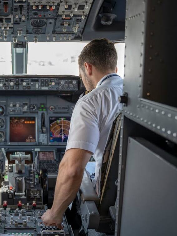 ऑटो पायलट मोड पर प्लेन कितनी देर उड़ाया जा सकता है?