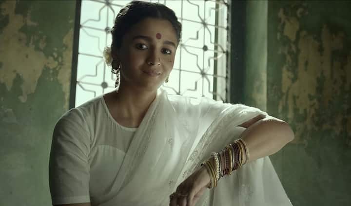 गंगूबाई काठियावाड़ी: आलिया भट्ट की मुख्य भूमिका वाली संजय लीला भंसाली निर्देशित यह फिल्म नेटफ्लिक्स पर उपलब्ध है।