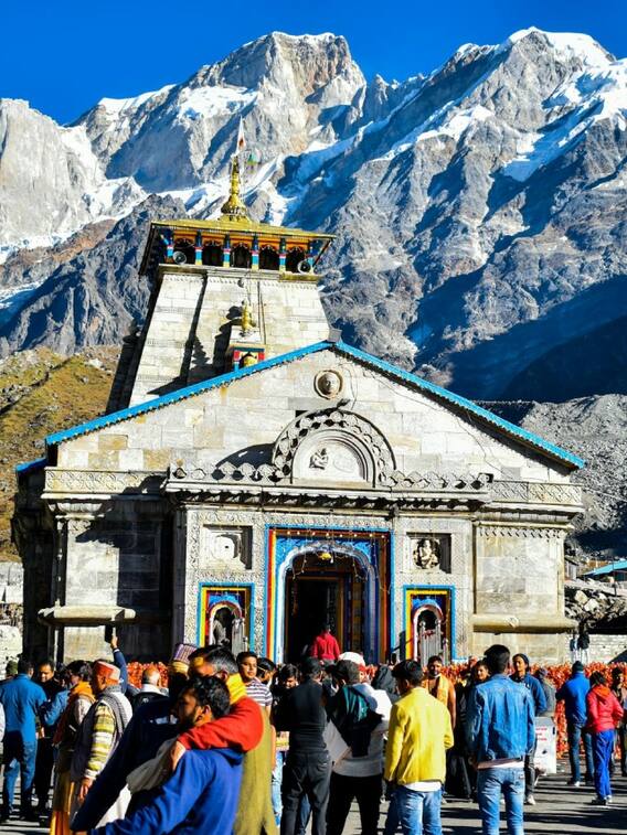 चार धाम यात्रा में रील्स बनाने पर लगा दिया बैन