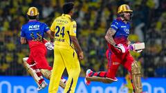 RCB vs CSK: সিএসকে নাকি আরসিবি? কারা কীভাবে প্লে অফে আজ? কী বলছে অঙ্ক?