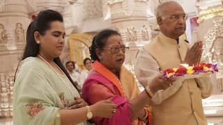 Ayodhya Ram Mandir Former President Ramnath Kovind visited Ramlala temple  with family ann | Ayodhya Ram Mandir: पूर्व राष्ट्रपति रामनाथ कोविंद ने किए  रामलला के दर्शन, परिवार के साथ की पूजा ...