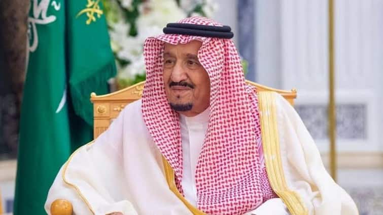 Saudi King Salman Salman bin Abdulaziz Being Examined For High Temperature Joint Pain Saudi King Salman Being Examined For High Temperature And Joint Pain, To Undergo Tests: Report