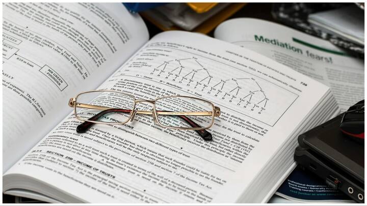 आवेदन करने की लास्ट डेट आज यानी 19 मई 2024 दिन रविवार है लेकिन शुल्क भरने की आखिरी तारीख कल यानी 20 मई है. आवेदन केवल ऑनलाइन होंगे, इसके लिए आपको वेबसाइट पर जाना होगा.