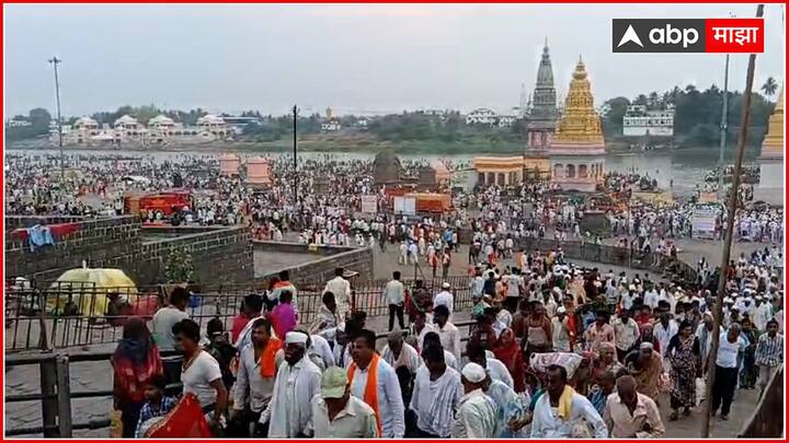 Pandharpur : आज वैशाख शुद्ध अर्थात मोहिनी एकादशीनिमित्त पंढरीत तीन लाखांपेक्षा जास्त भाविकांची अलोट गर्दी झाली आहे.