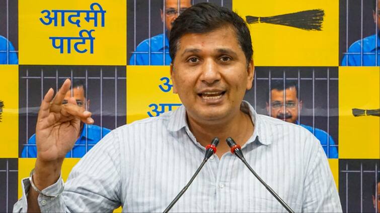 Swati Maliwal Assault Case Saurabh Bharadwaj Reaction On Bibhav Kumar CM Arvind Kejriwal BJP Office Swati Maliwal Case: स्वाति मालीवाल के मामले पर सौरभ भारद्वाज की प्रतिक्रिया, बोले- 'हमारी ही पार्टी की सांसद...'