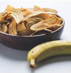 Banana Peel Tea: ਕੇਲੇ ਦੇ ਛਿਲਕੇ ਨੂੰ ਬੇਕਾਰ ਸਮਝ ਕੇ ਨਾ ਸੁੱਟੋ! ਇਸ ਤੋਂ ਬਣੀ ਚਾਹ ਦੇ ਗੁਣਕਾਰੀ ਫਾਇਦੇ, ਚੰਗੀ ਨੀਂਦ ਤੋਂ ਲੈ ਕੇ ਜੋੜਾਂ ਦੇ ਦਰਦ ‘ਚ ਮਦਦਗਾਰ