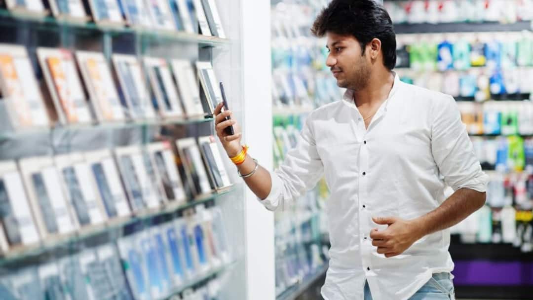 Upcoming Phone Launching in India iQOO Neo 9s Pro Infinix GT 20 Pro Realme GT 6T Oppo Reno 12 Upcoming Phones: स्मार्टफोन लवर्स की मौज! अगले हफ्ते भारत में लॉन्च होंगे कई धमाकेदार फोन, यहां देखें लिस्ट